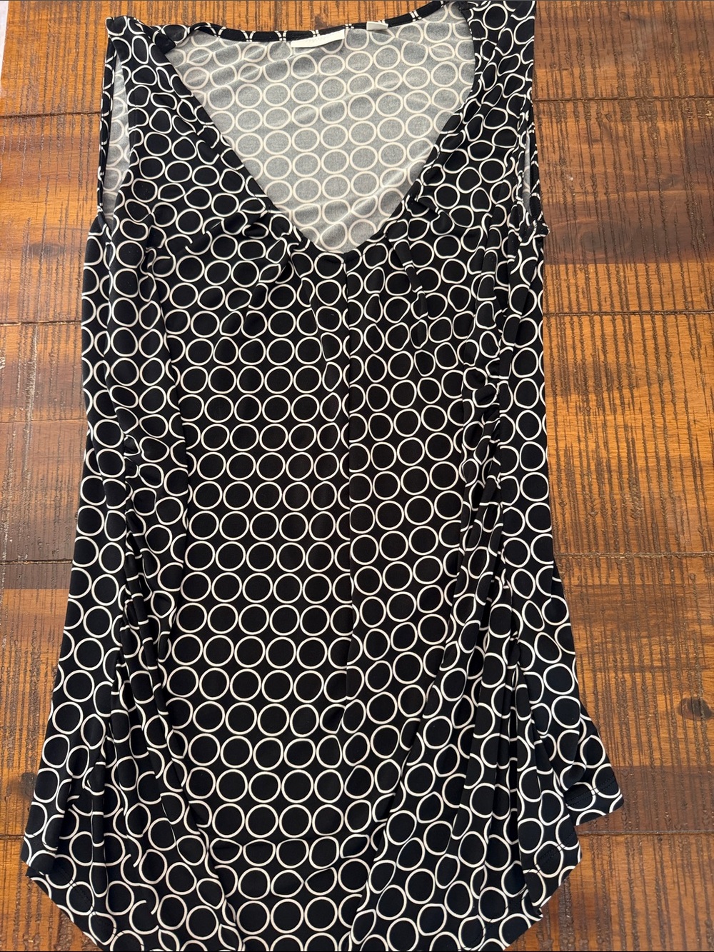 New York & Company Black and White Circle-Print Sleeveless Tank